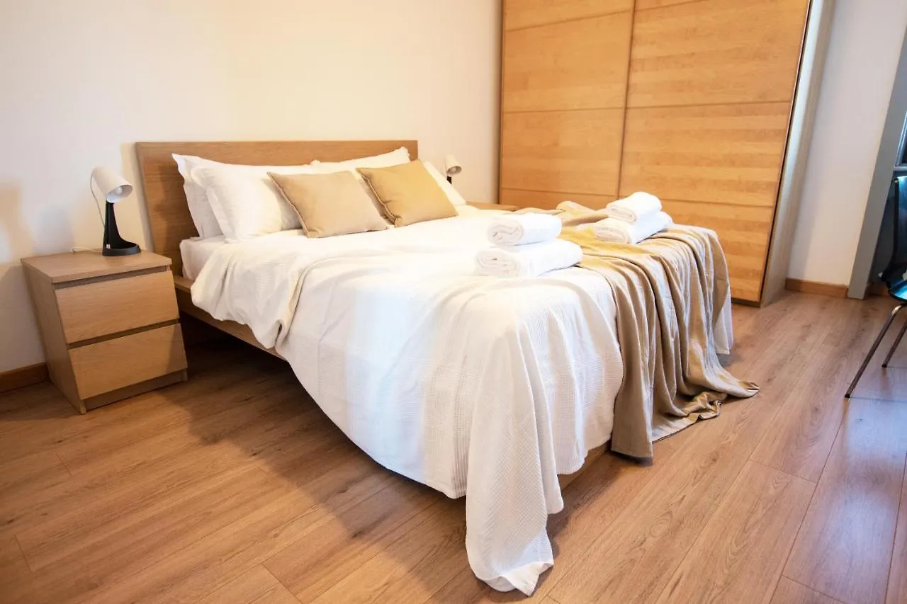 I Host Apartment - Sant'Agostino 7 Milan 0*,  Italy