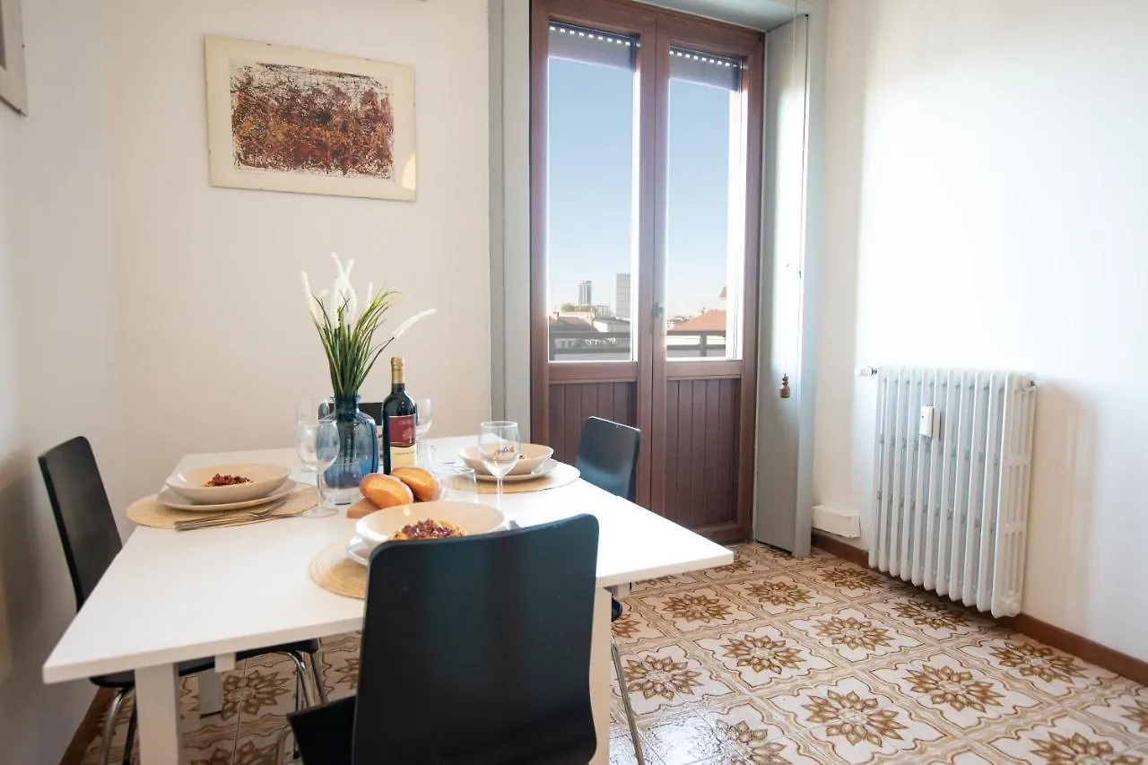 I Host Apartment - Sant'Agostino 7 Mediolan