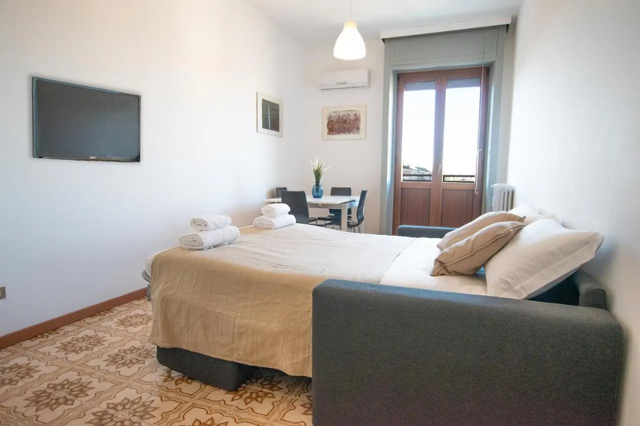 I Host Apartment - Sant'Agostino 7 Mediolan
